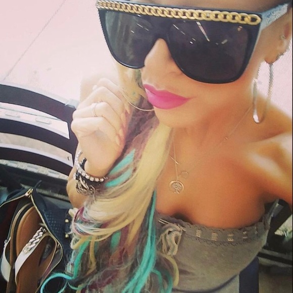 Meet your Posher, Kristina - Picture 7 of 8